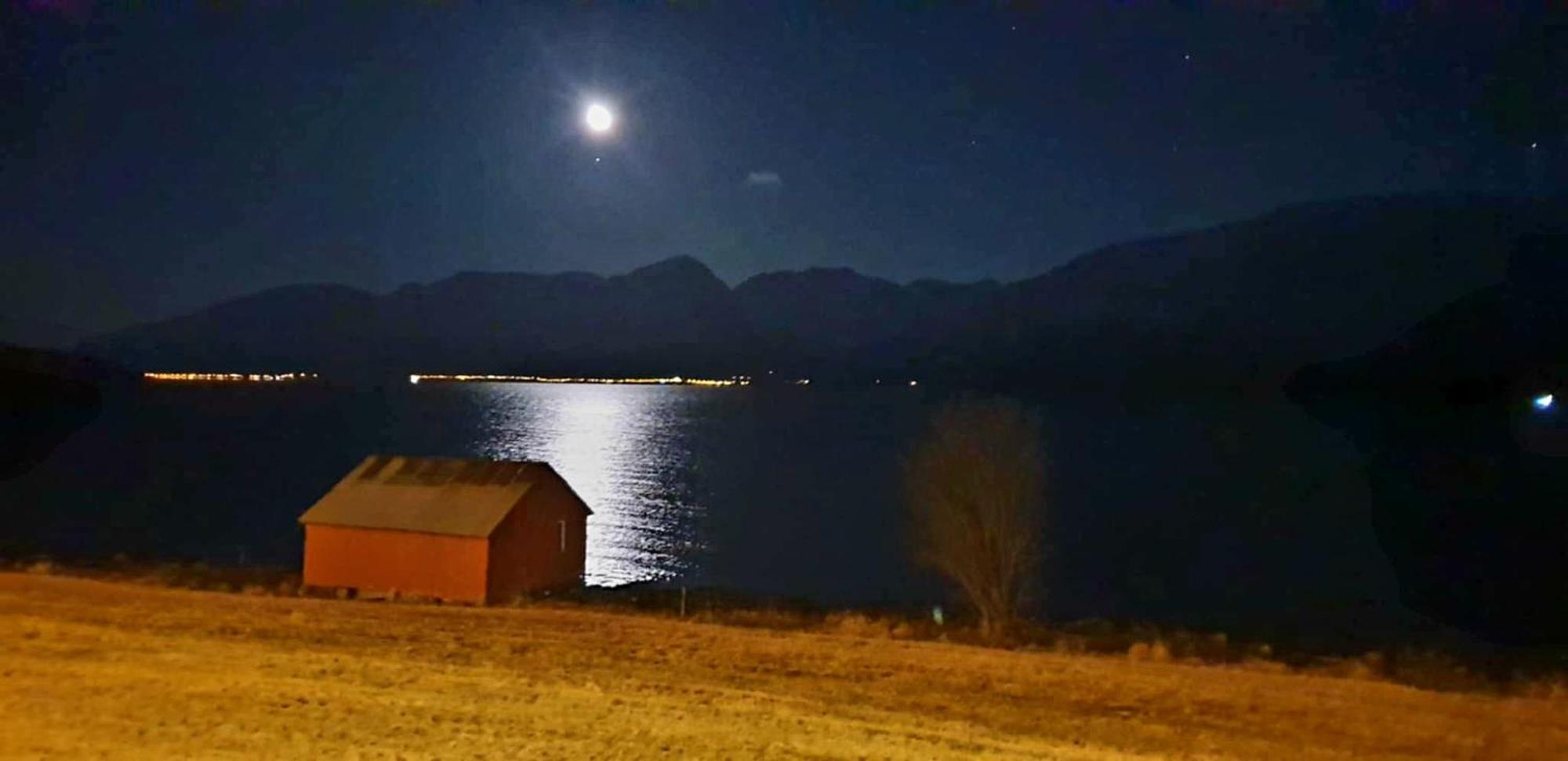 Traditional Farm House Located Close To Fjord Lyngseidet Екстер'єр фото